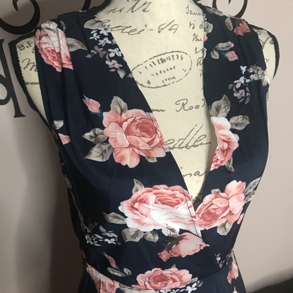 Chiffon Navy Floral hi-low dress - Picture 4 of 7